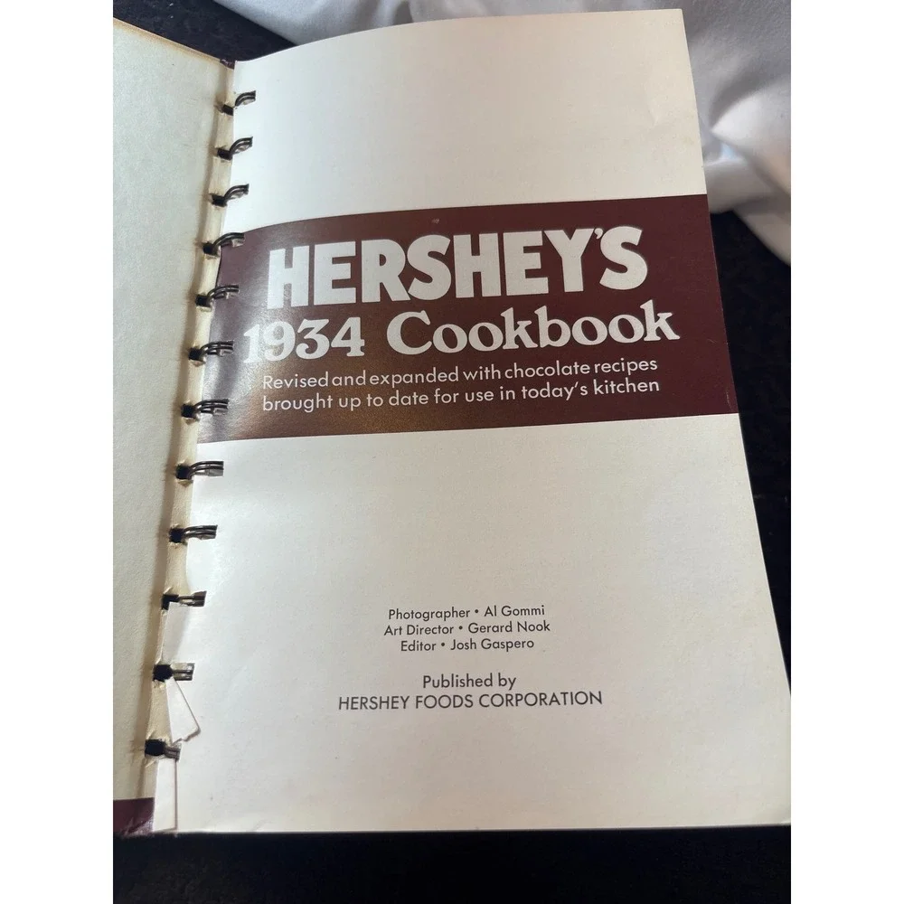 Vintage Hershey's 1934 Cookbook 1971 Spiral Bound Chocolate Recipes Dessert Book